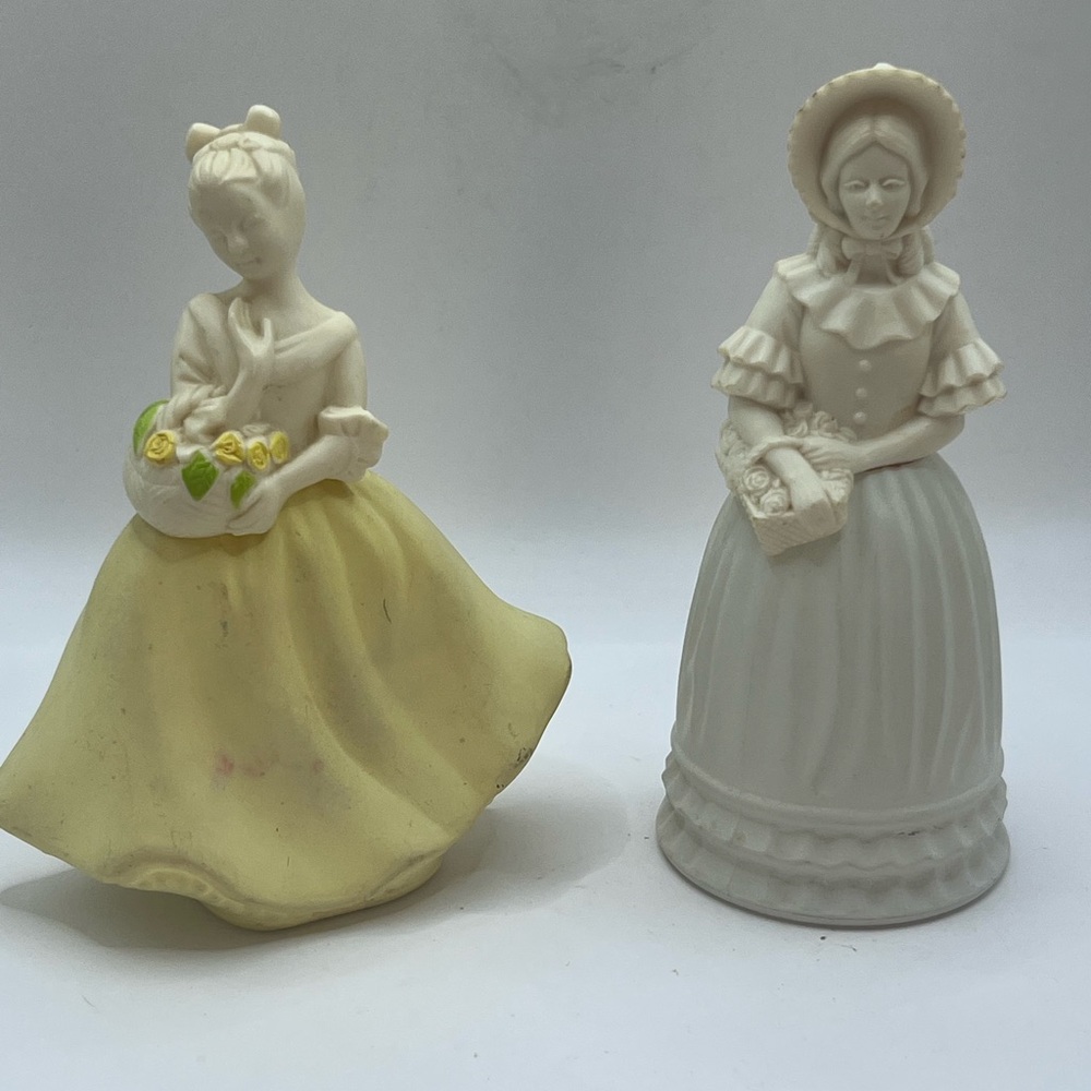 Avon Vintage Figurine perfume bottles. Set of 2 Set with Yellow and White Dresse